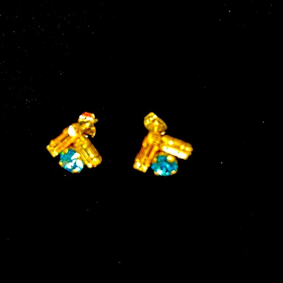 Silpada retired earrings nib and was used for display only. Artisan Jewelry - Picture 1 of 4